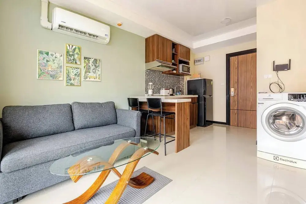 Naiharn Pearl Condo Hotel by VillaCarte