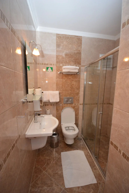 Saray Hotel