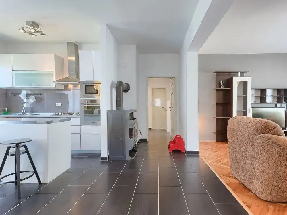 Rovere Pula in Pula With 2 Bedrooms and 1 5 Bathrooms