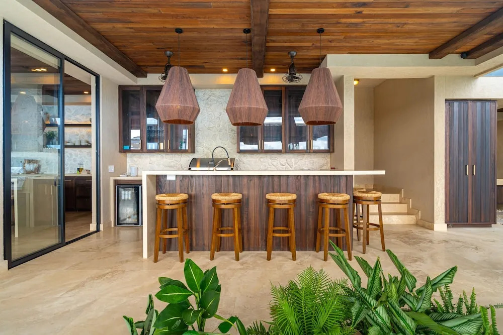 Riverstone Elevated Living Near Beach Town