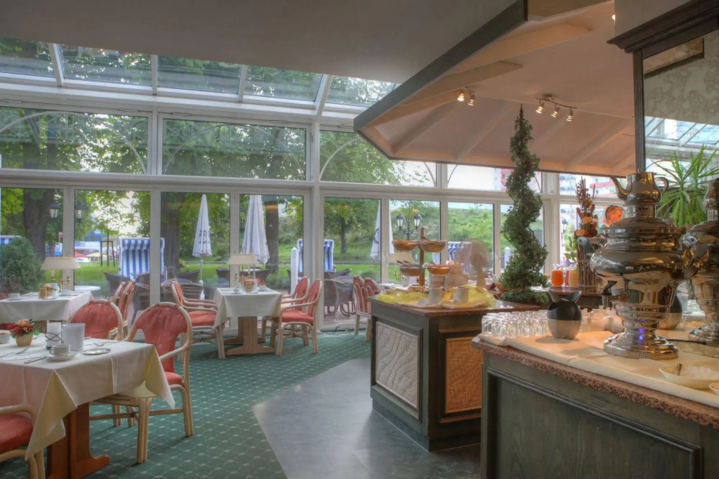 SEETELHOTEL Pommerscher Hof das Wellnesshotel im Herzen der Kaiserbäder mit direktem Zugang zur Wellnessoase Shehrazade