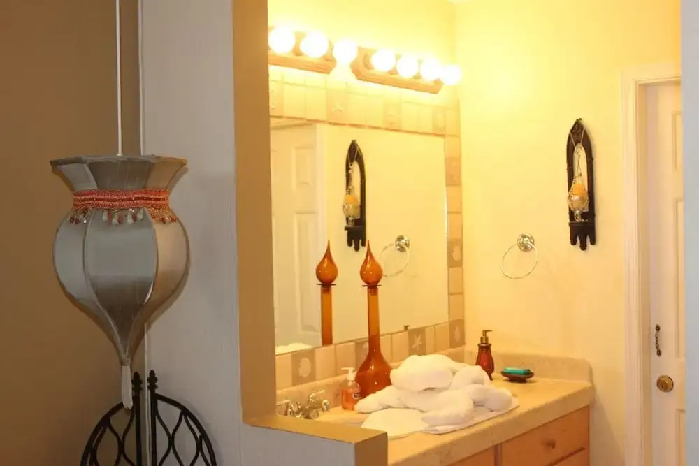 Casa Blanca 3BR CA 206 by Casago