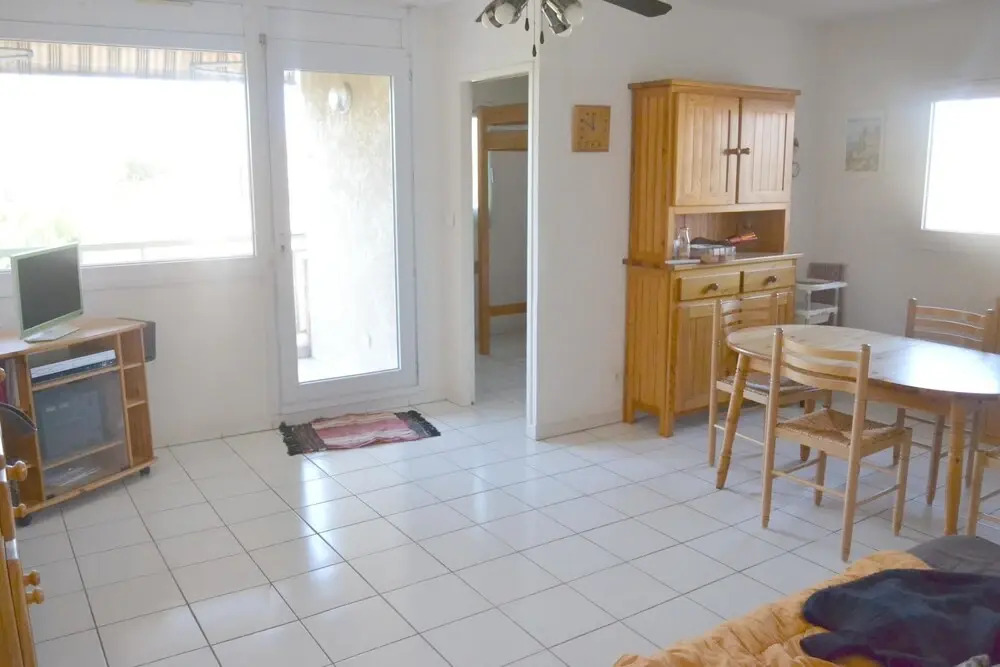 Apartment With 2 Bedrooms in La Londe-les-maures, With Enclosed Garden