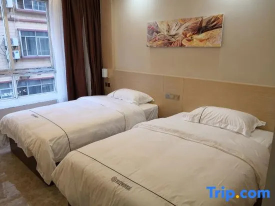 Yebang Convenience Hotel (Guilin North Railway Station)
