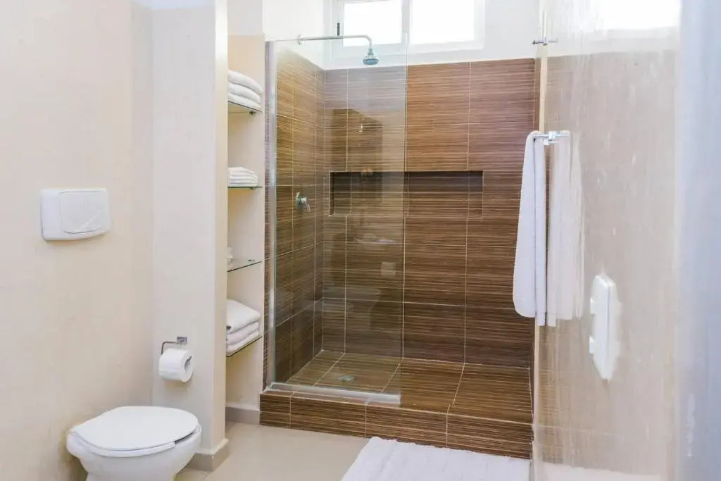 Modern Condo, Just Steps To Mamitas Beach And 5Th!
