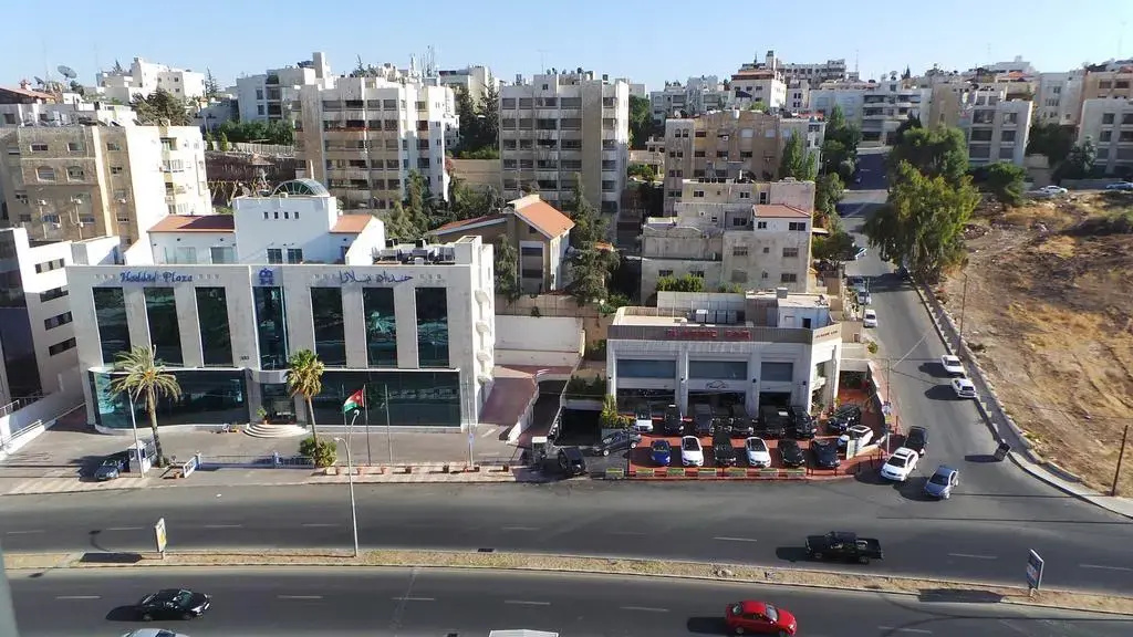Janty Apartments