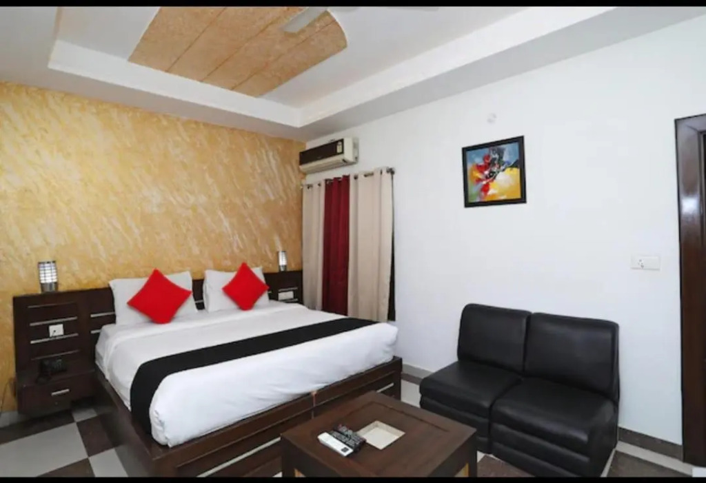 Hotel Tara Palace By Goyal Hotels