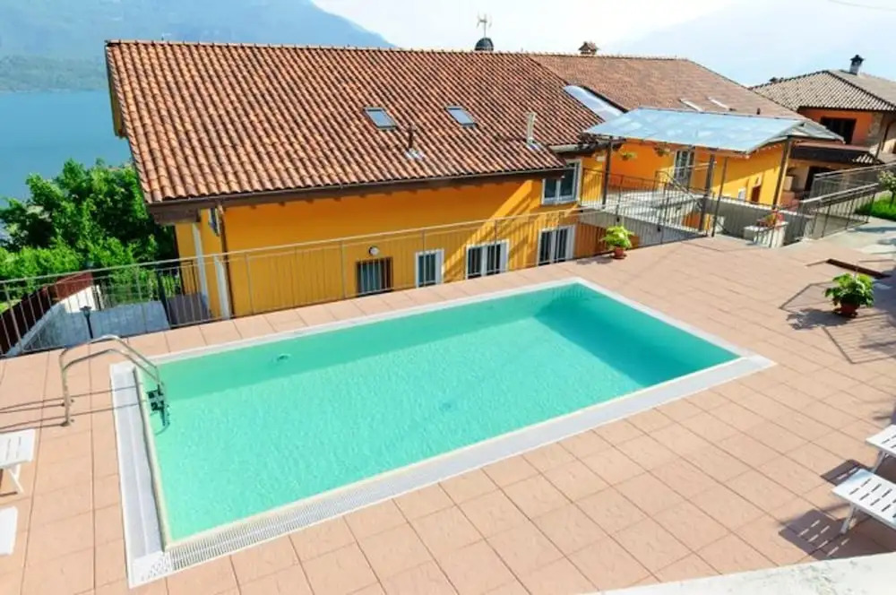 Apartment With 2 Bedrooms in Vercana, With Wonderful Lake View, Shared Pool, Furnished Balcony - 2 km From the Beach