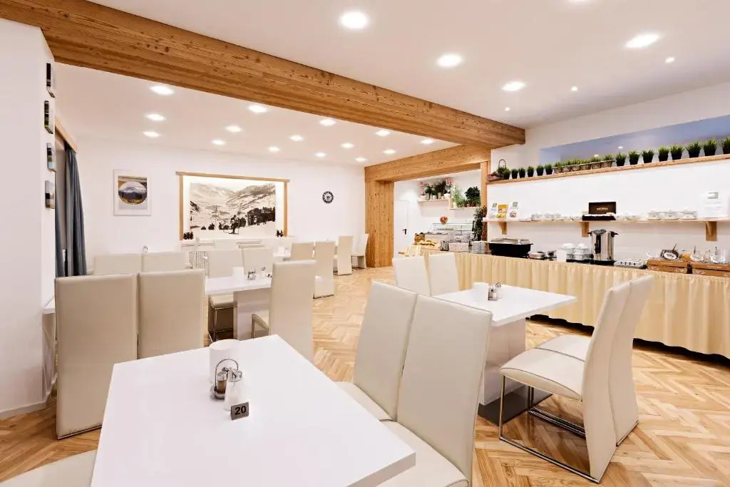 Hotel Bristol