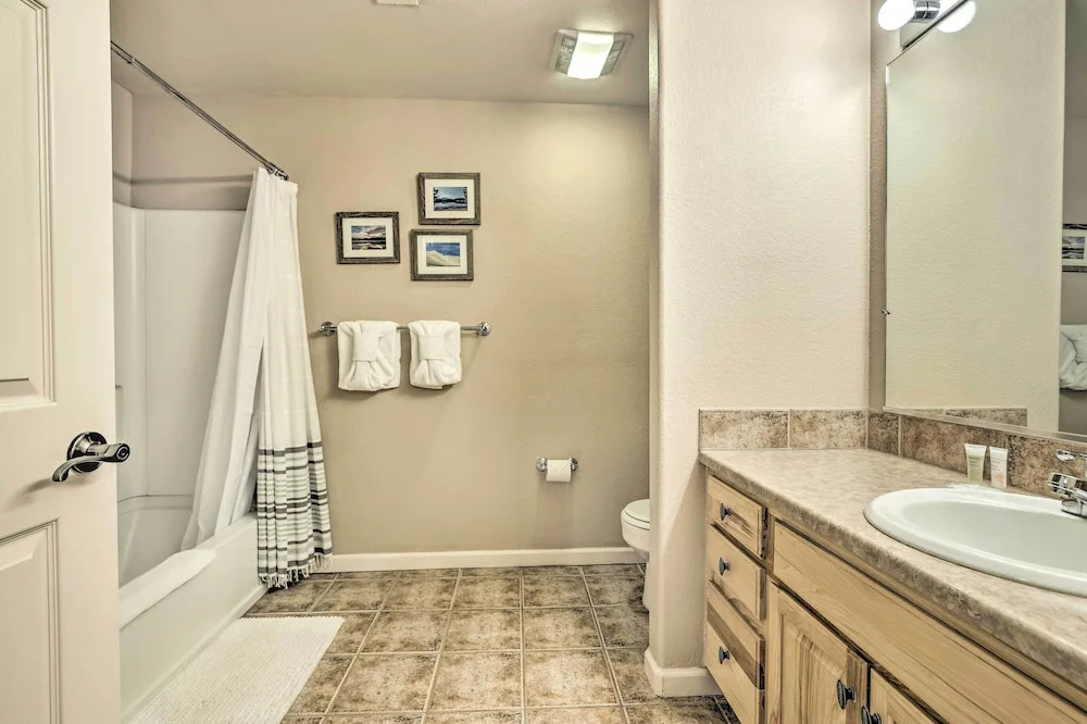 Spacious Fraser Condo ~ 6 Mi to Winter Park!