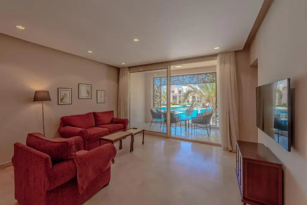 Elegant 2-Bedroom Apartment in Mangroovy, Pool & Beach