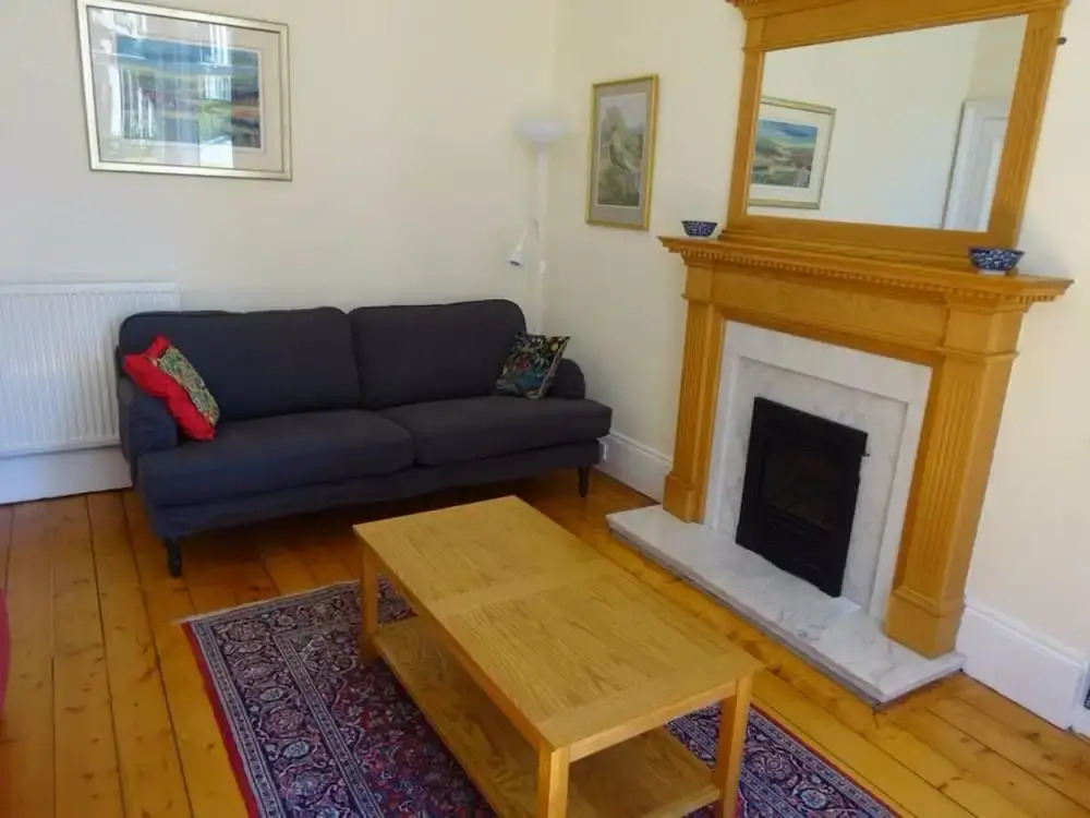 3 Bedroom Stockbridge Apartment