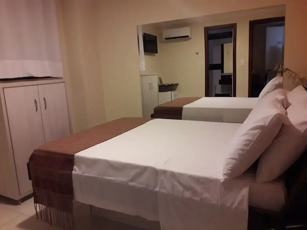 Hotel Sempre 7 Portas