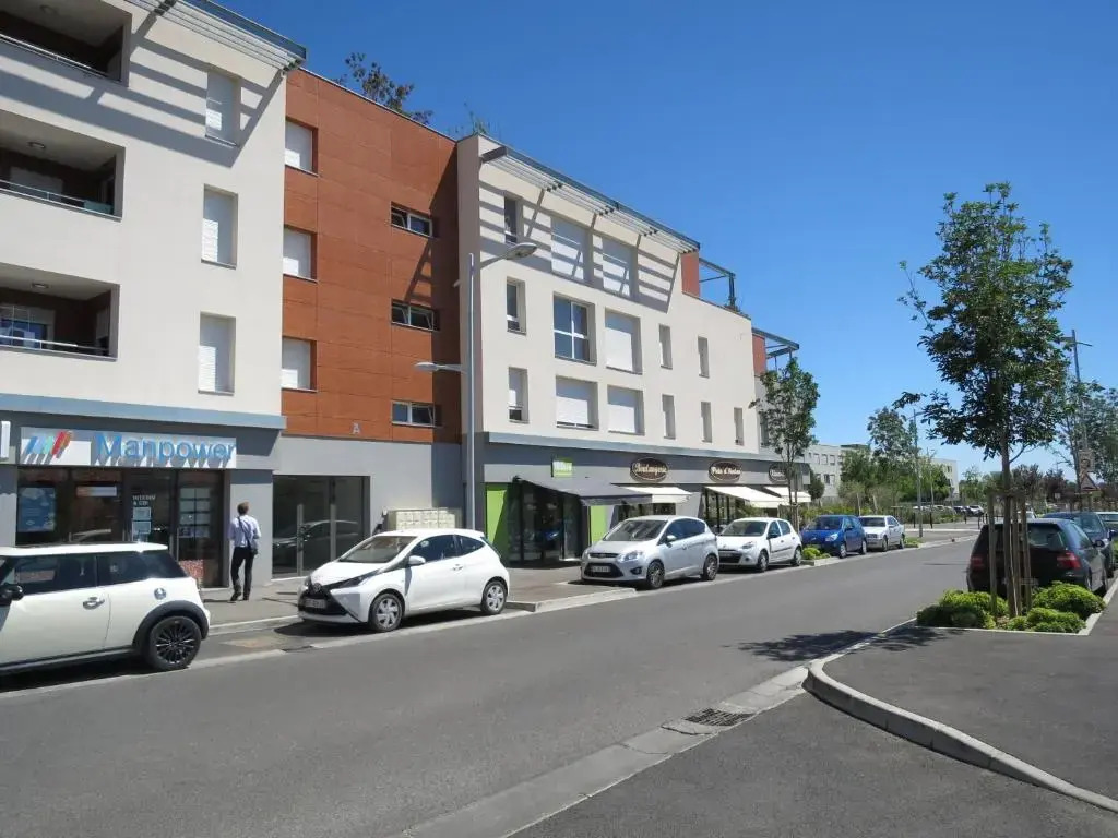 Grand studio Manosque face lycée international et hôpital, Cadarache-Iter