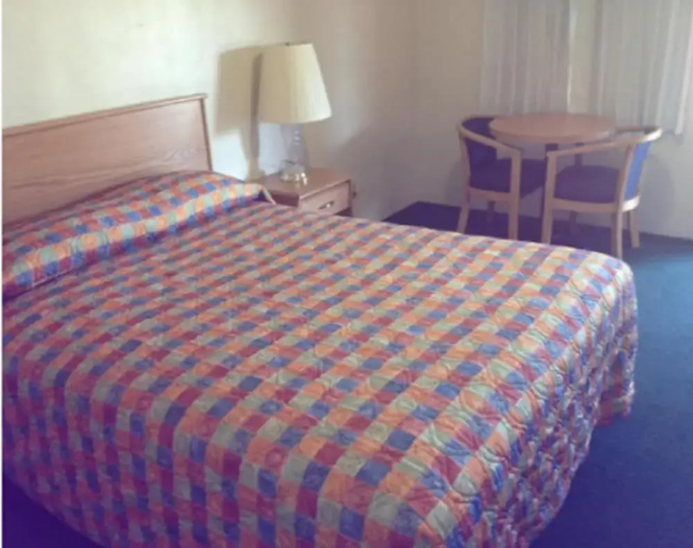 Hacienda Motel
