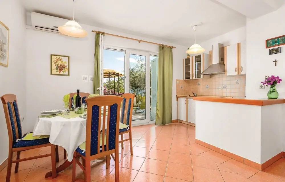 Apartments and rooms by the sea Medveja, Opatija - 2305