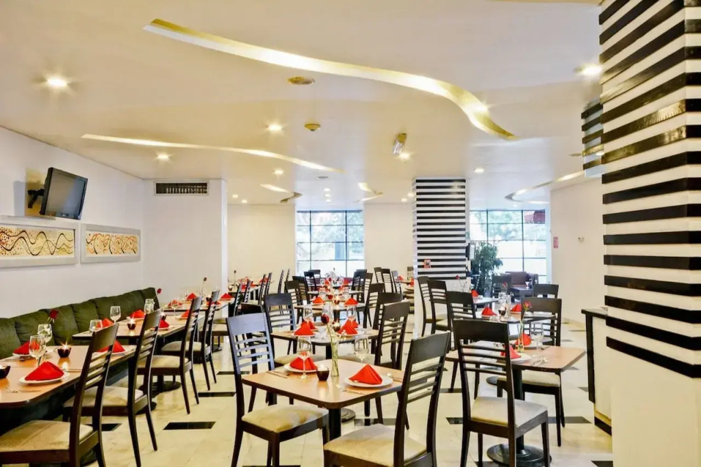 Hotel & Suites PF