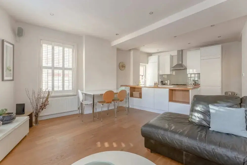 2 Bedroom Apartment in Central London