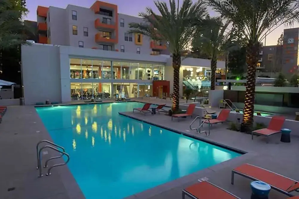 Studio City Universal Apartments