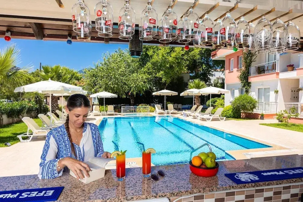 Safak Oasis Hotel
