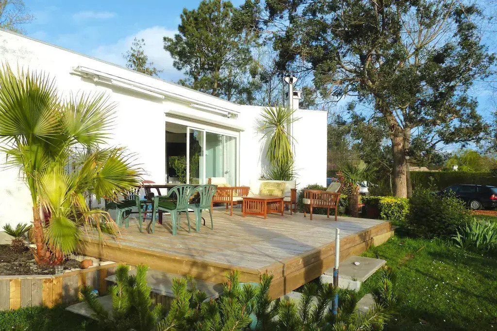 Holiday Home With Indoor Pool, Le Porge