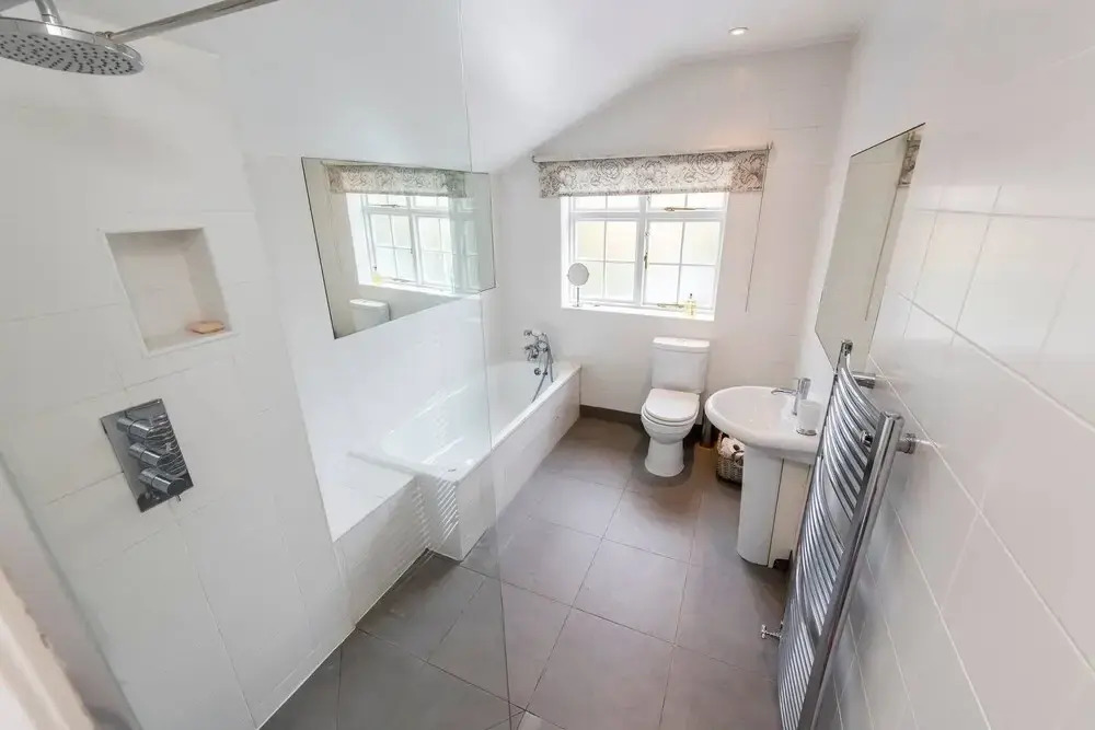 Delightful 2-bed Home, Fulham