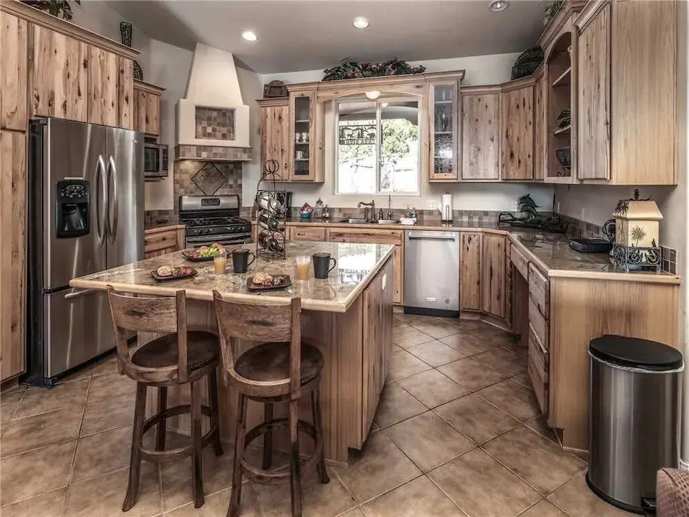 Casa Bien - Three Bedroom Cabin with Hot Tub