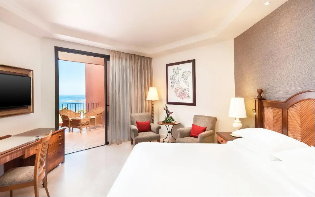 Курорт Tivoli la Caleta Resort