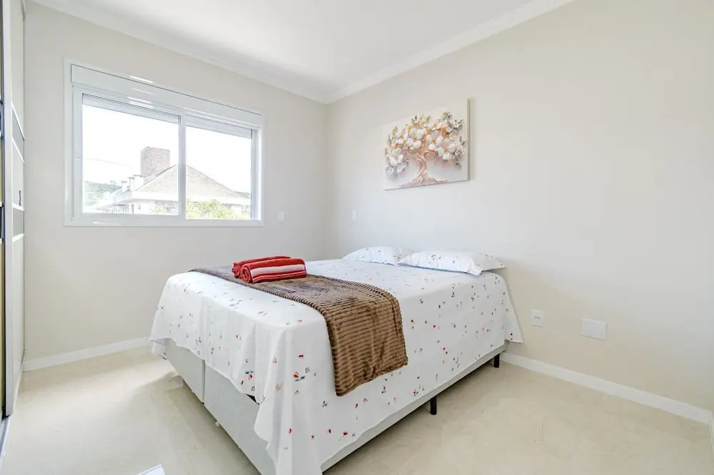 Apartamento c Churrasqueira e 2 Vagas nos Ingleses