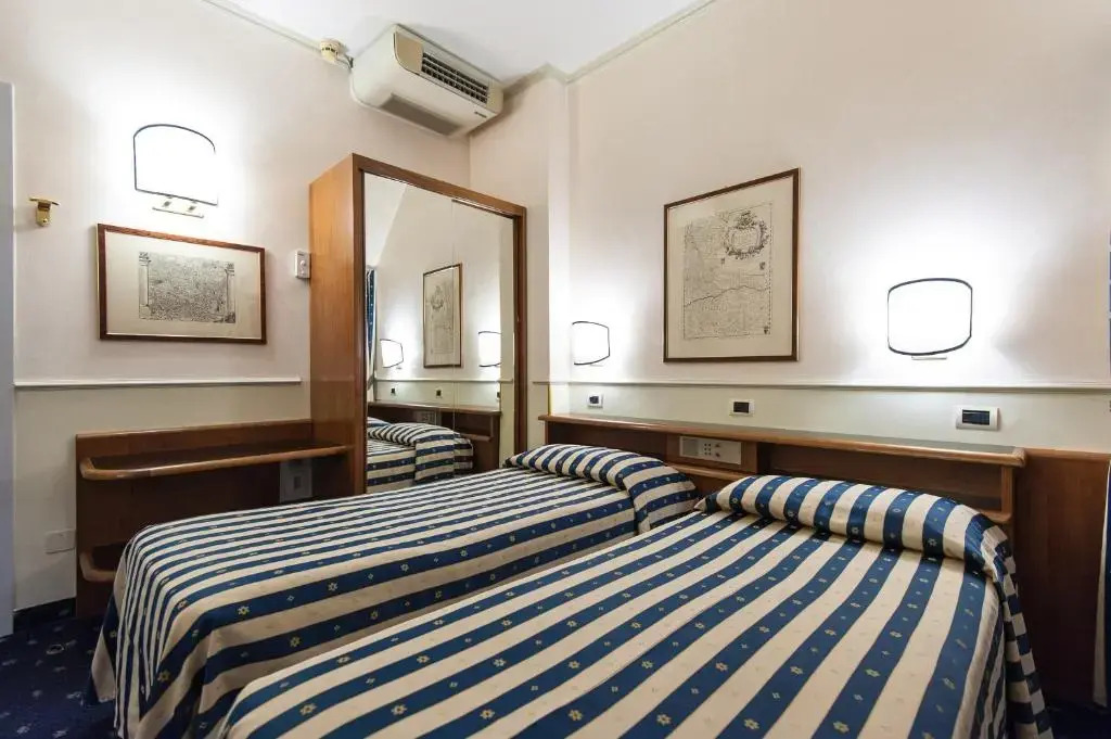 Hotel Flora