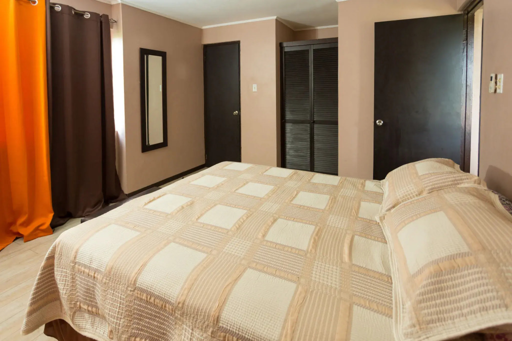 New Kingston CA Guest Apartment VI