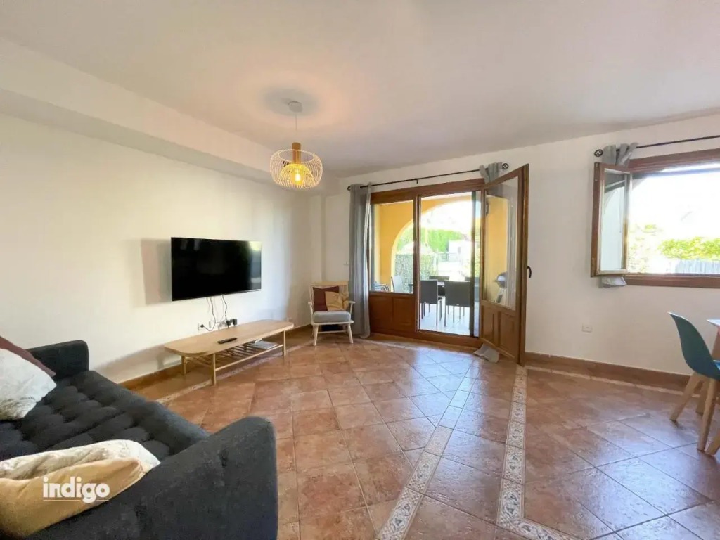 Town House with Garden and Pool Access