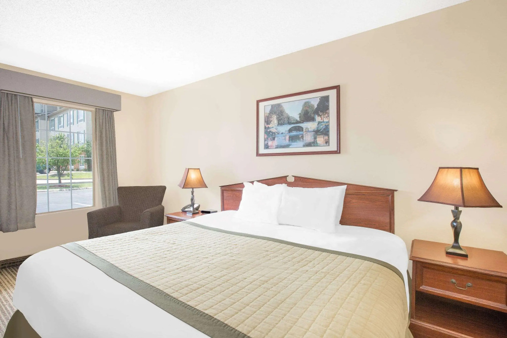 Bonita Lakes Inn by Capital O Meridian I20