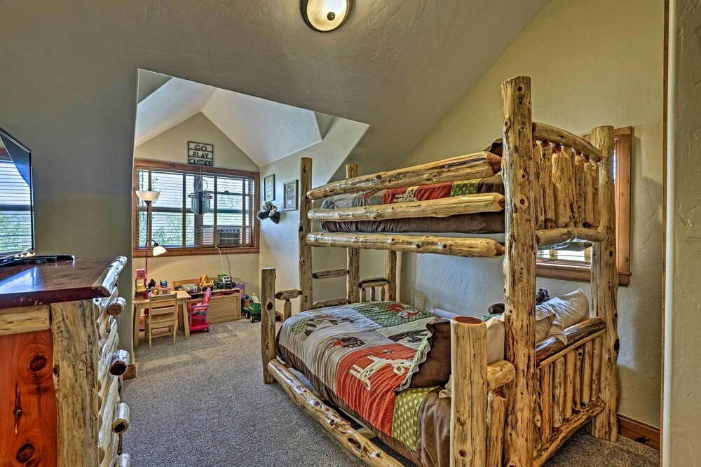 Golf, Ski & Hike: Luxe Group Getaway in Granby!