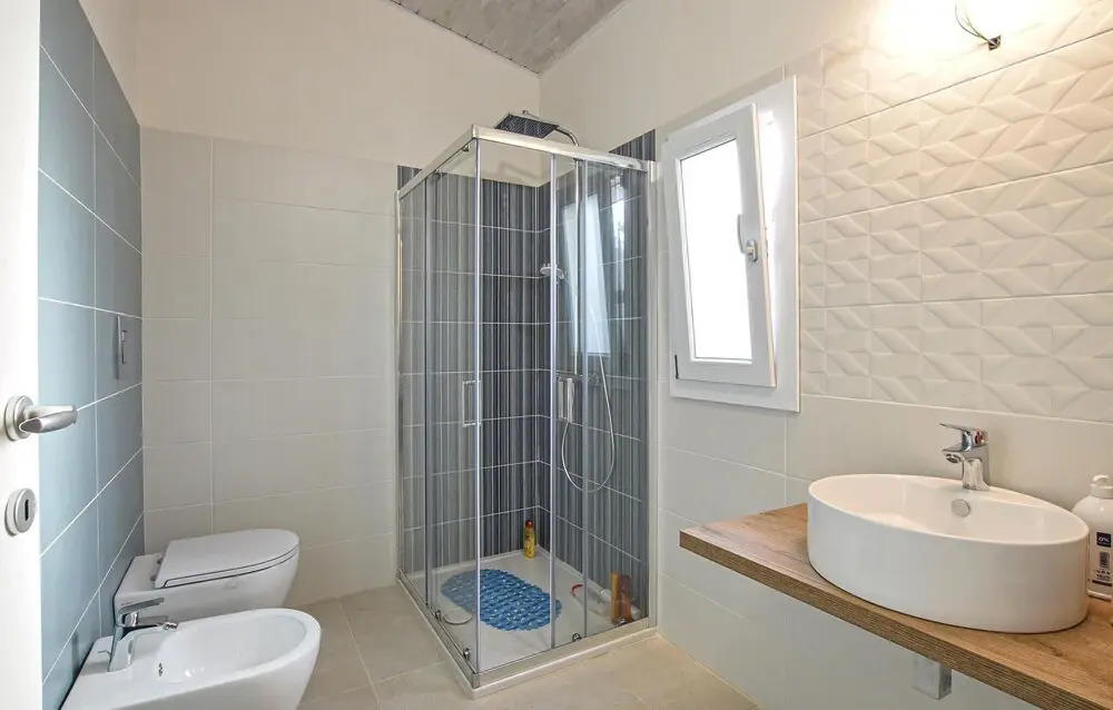 Stunning Home in S.maria del Focallo With 2 Bedrooms and Wifi
