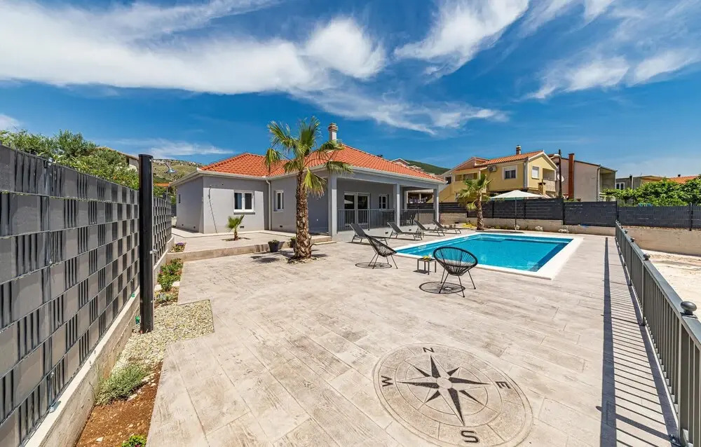 Beautiful Home In Trogir