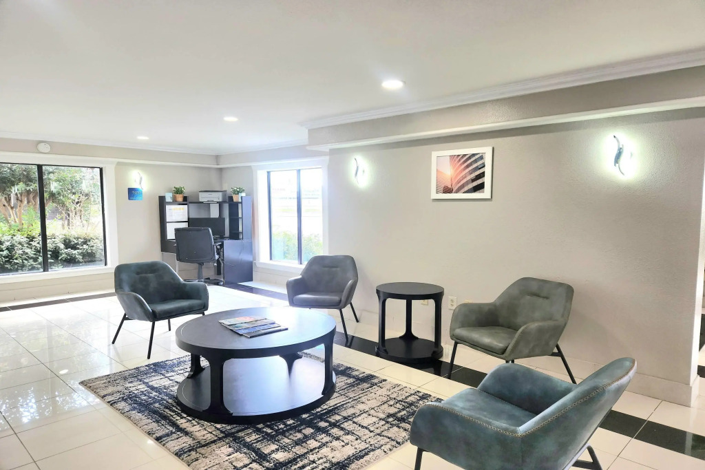 Days Inn by Wyndham Houston