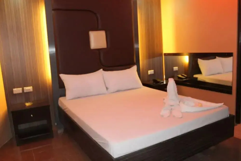 El Vistra Travellers Inn & Coffee Shop
