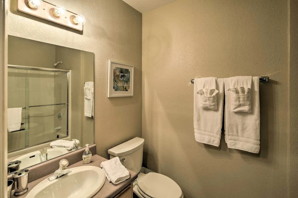 Lake Havasu Getaway w/ Golf Course & Lake Views!