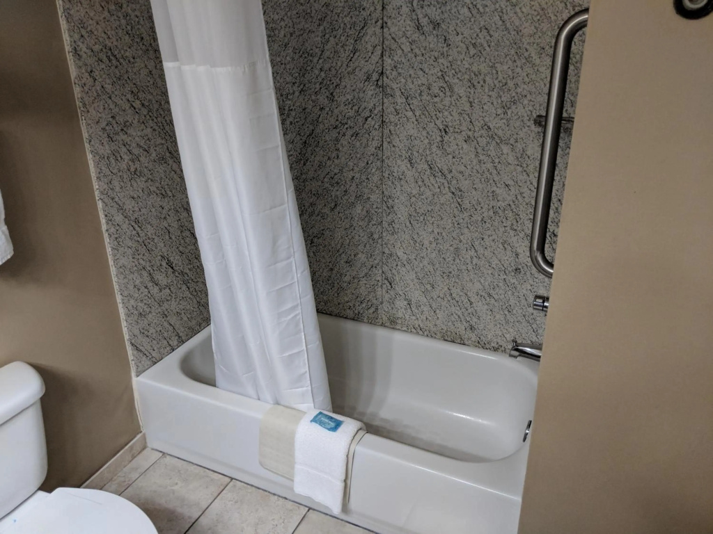 Clarion Pointe Medford