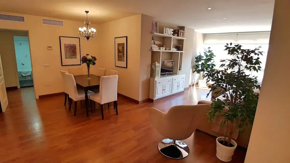 Bonito Apt. 3 habitaciones Parking