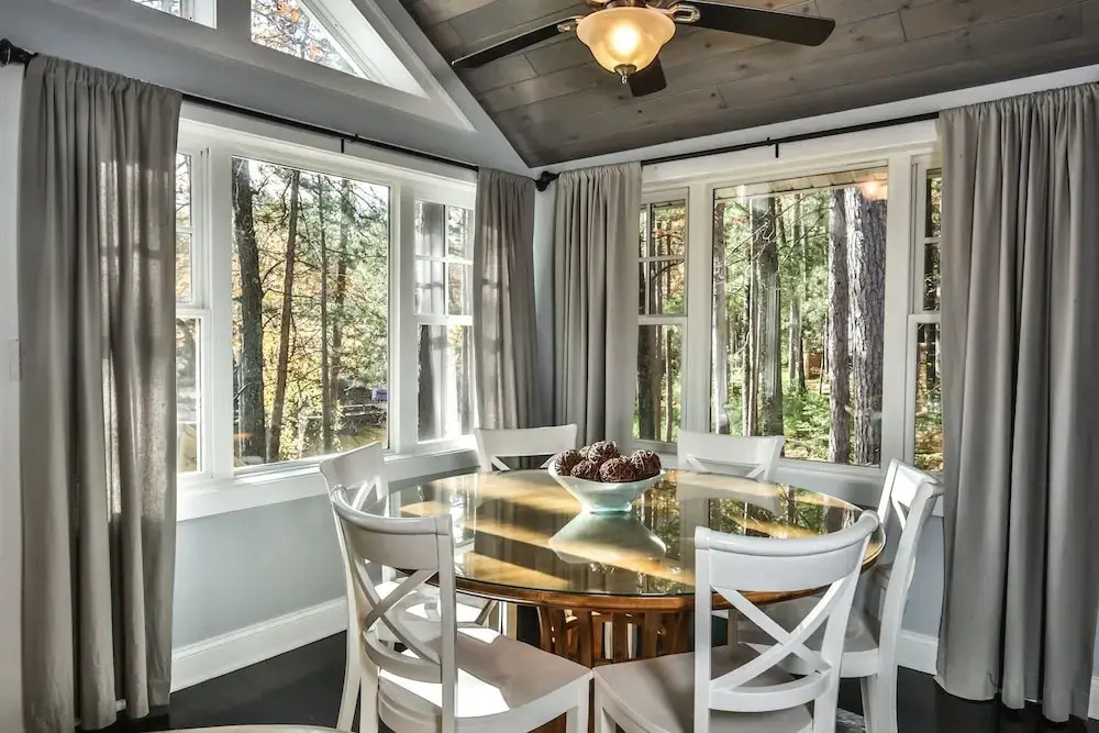 Ruffin It - Hiller Vacation S 3 Bedroom Cabin