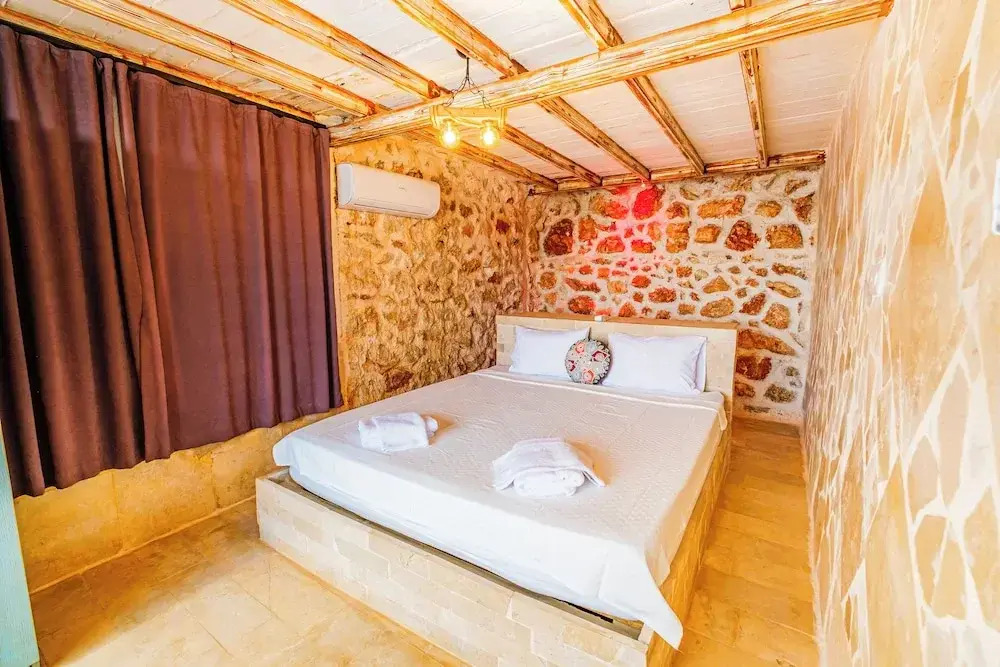 Lisia Sunset Hotel