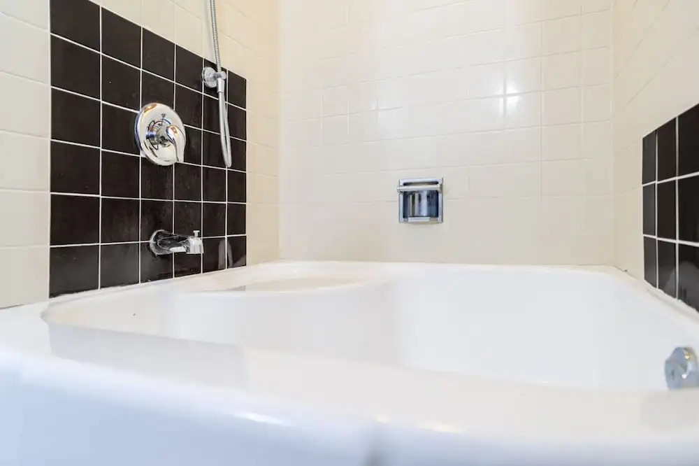 Charming 3BR Home in Quiet Kitchener Neighborhood