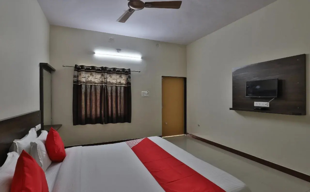 Capital O 24717 Raichura Farm Stay