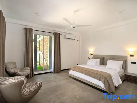 Hasthri Boutique Brown Apartment in Ahangama with pool Near Beach