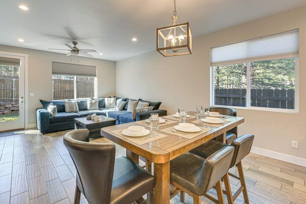 Family Home w/ Game Room, 3 Mi to Dtwn Flagstaff