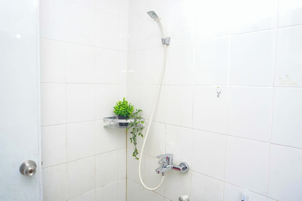 Vibrant Studio At Bassura City Apartment