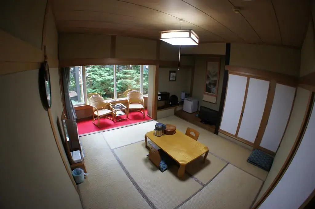 Hotel Gomi