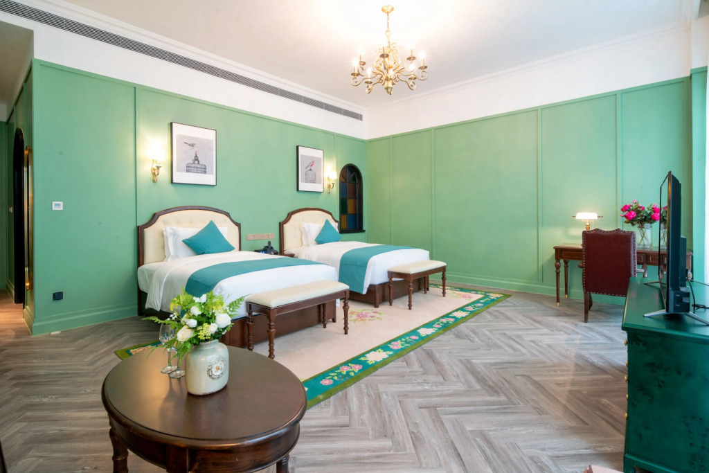 Hotel Indigo Heilong Lake by IHG